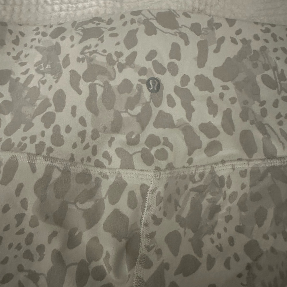 Lululemon Leopard Print Leggings